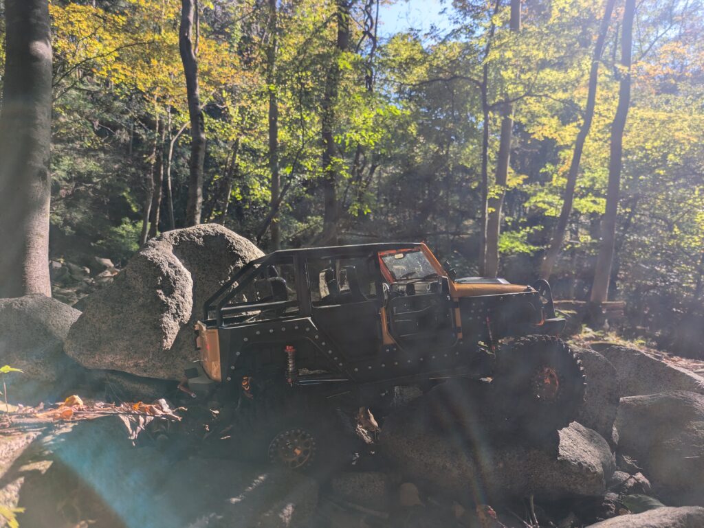 黄色いジープラングラー